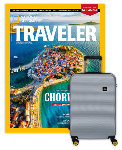 Roczna prenumerata Travelera z Walizką National Geographic Abroad - Średnia/Srebrna